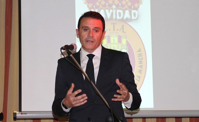 2013120617 Martín en la gala del Comité Técnico de árbitros (Copiar)