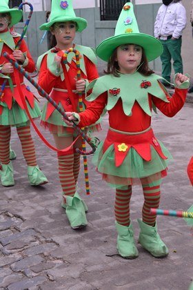 desfilecarrozas-Carnaval-Almagro (85)-bosque (Copiar)