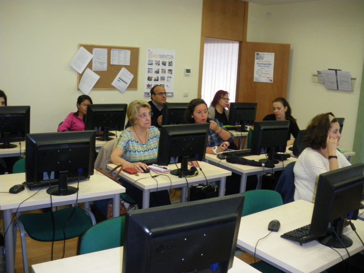 aula de informática del Centro de la Mujer de Manzanares