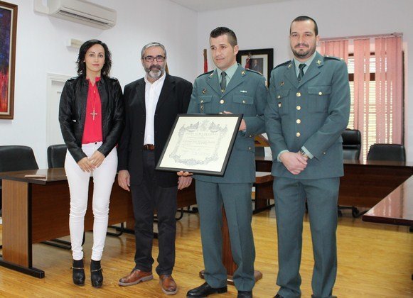 Cruz Mérito Civil Óscar Hernández (Copiar)