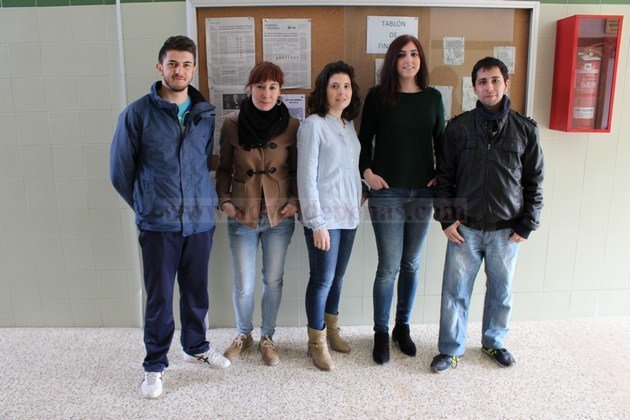 Ángel Luis García, Nuria Zamora, María del Carmen Mora, Alba Nieves y José Luis Mascuñano, creadores de App Tales