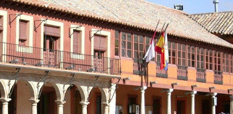 Fachada Ayuntamiento lasolana (Copiar)