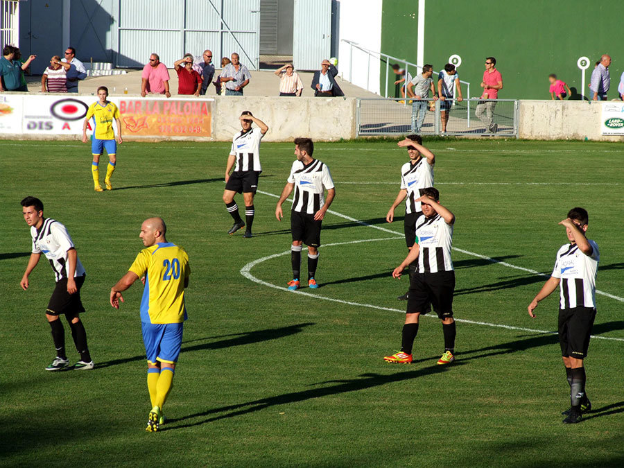 Ataque-del-CF-La-Solana-en-el-partido