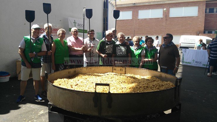 Migas solidarias Fiestas del Vino 2016 de la AECC Migas solidarias Fiestas del Vino 2016 de la AECC
