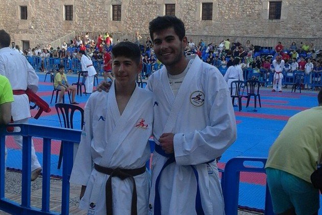 hermanos karatekas valdepeñas (Copiar)