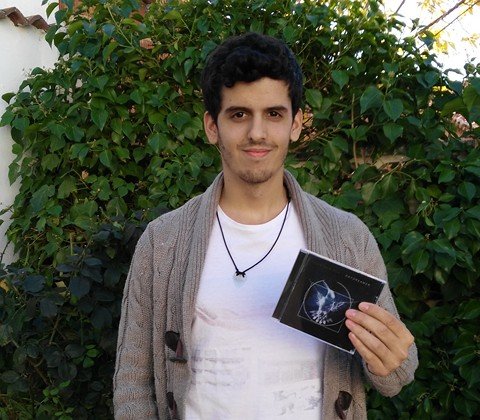 Pedro con el primer disco de los Hummingbirds