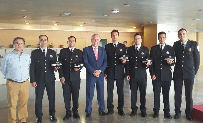 Francisco Perez Alonso con nuevos policias locales Francisco Perez Alonso con nuevos policias locales