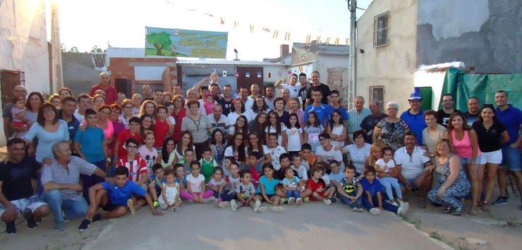 Vecinos del Lobillo (La Solana) en su VIII Fiesta Popular Vecinos del Lobillo (La Solana) en su VIII Fiesta Popular