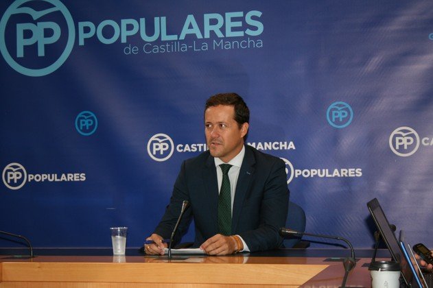 Velázquez, en rueda de prensa Velázquez, en rueda de prensa