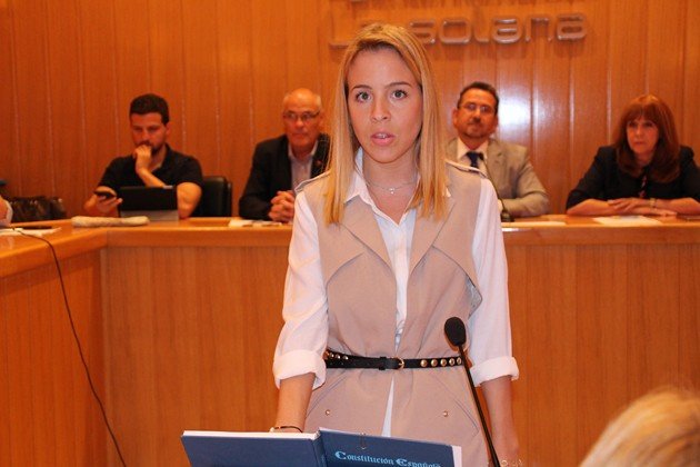Toma de posesión de la concejal Belén Rosa Castaño Toma de posesión de la concejal Belén Rosa Castaño