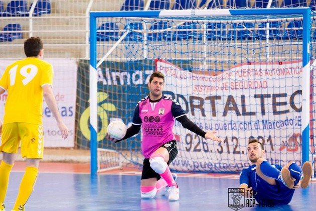 Imagen de los jugadores del filial tras la última derrota en casa. Foto ACP-FSValdepeñas (Copiar)