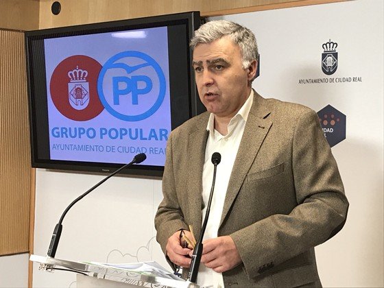Pedro Martín, concejal del PP de Ciudad Real, en rueda de prensa Pedro Martín, concejal del PP de Ciudad Real, en rueda de prensa