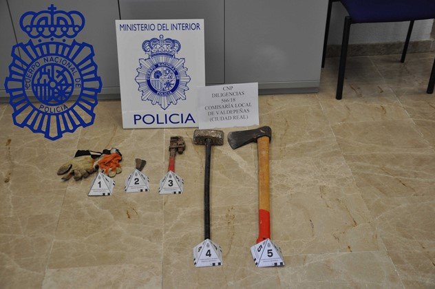 Herramientas incautadas por la Policía Nacional de Valdepeñas Herramientas incautadas por la Policía Nacional de Valdepeñas