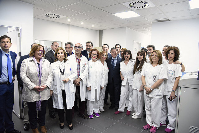 Page en Valdepeñas durante la inauguración de la nueva sala de radiología digital del Hospital de Valdepeñas Page en Valdepeñas durante la inauguración de la nueva sala de radiología digital del Hospital de Valdepeñas