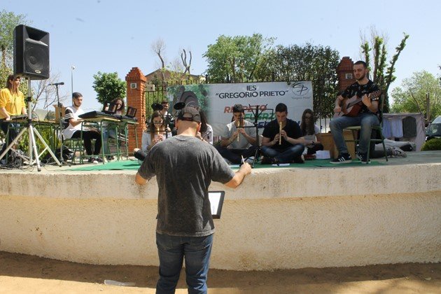 Alumnos del IES Gregorio Prieto en Musiqueando 2018 Alumnos del IES Gregorio Prieto en Musiqueando 2018