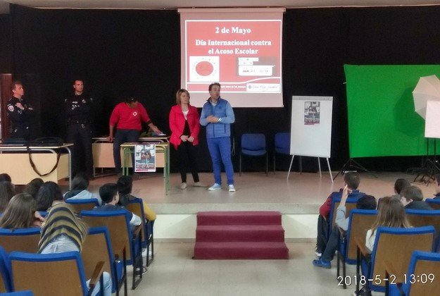 Un momento del acto celebrado en el IES 'San Juan Bautista de la Concepción' Un momento del acto celebrado en el IES 'San Juan Bautista de la Concepción'