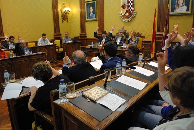 PLENO JUNIO VALDEPEÑAS (Copiar)