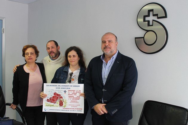 Miembros de la Directiva de la Hermandad durante la presentación de la campaña a celebrar el Día Mundial del Donante de Sangre Miembros de la Directiva de la Hermandad durante la presentación de la campaña a celebrar el Día Mundial del Donante de Sangre