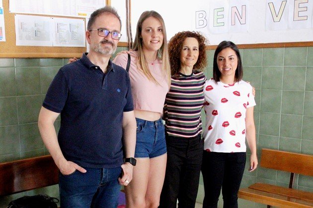 Alumnas IES Modesto Navarro con sus profesores Alumnas IES Modesto Navarro con sus profesores