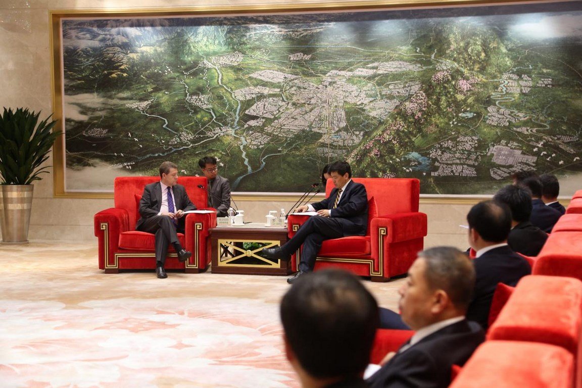 Recepción del alcalde de Chengdu Recepción del alcalde de Chengdu