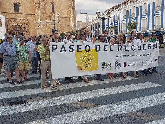 Paseo del Recuerdo organizado por AFA Valdepeñas Paseo del Recuerdo organizado por AFA Valdepeñas