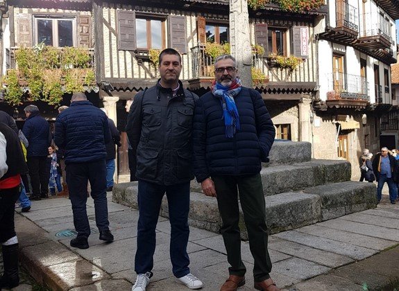 En la foto Antonio Ruíz, alcalde de Infantes y Jesús Santacruz, concejal Turismo de Almagro En la foto Antonio Ruíz, alcalde de Infantes y Jesús Santacruz, concejal Turismo de Almagro
