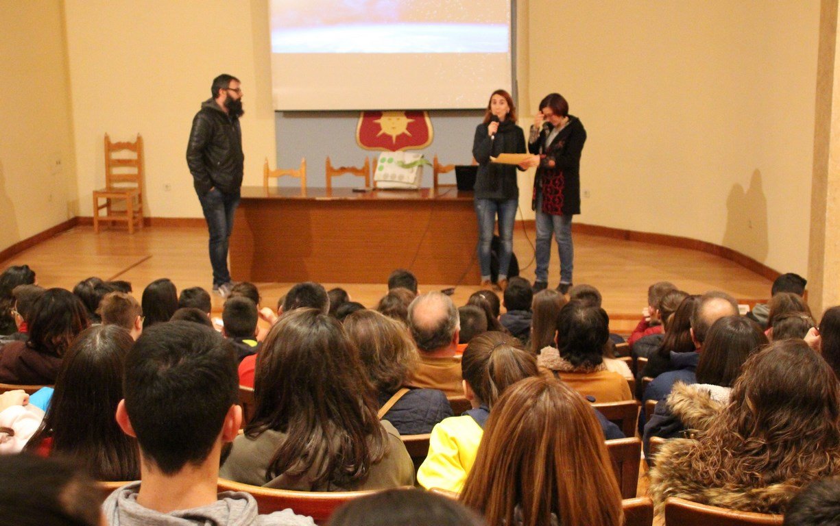 Escuela Familias IES Clara Campoamor Escuela Familias IES Clara Campoamor