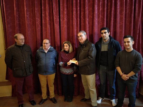 Entrega de lo recogido en el XI Roscón Solidario de la Bolsa de Caridad de Misericordia y Palma
