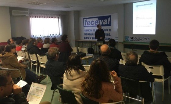Sesión informativa de Feceval a las farmacias