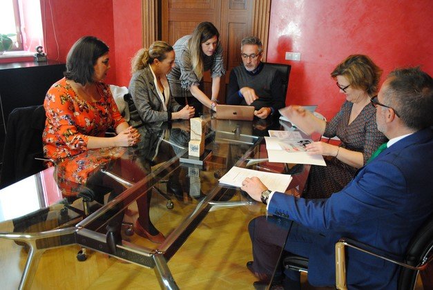 Reunión de AJE con el alcalde de Valdepeñas