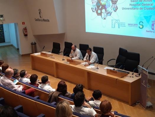 La Gerencia de Ciudad Real consolida una red multidisciplinar con más de 700 miembros para la evaluación de medidas de calidad asistencial La Gerencia de Ciudad Real consolida una red multidisciplinar con más de 700 miembros para la evaluación de medidas de calidad asistencial