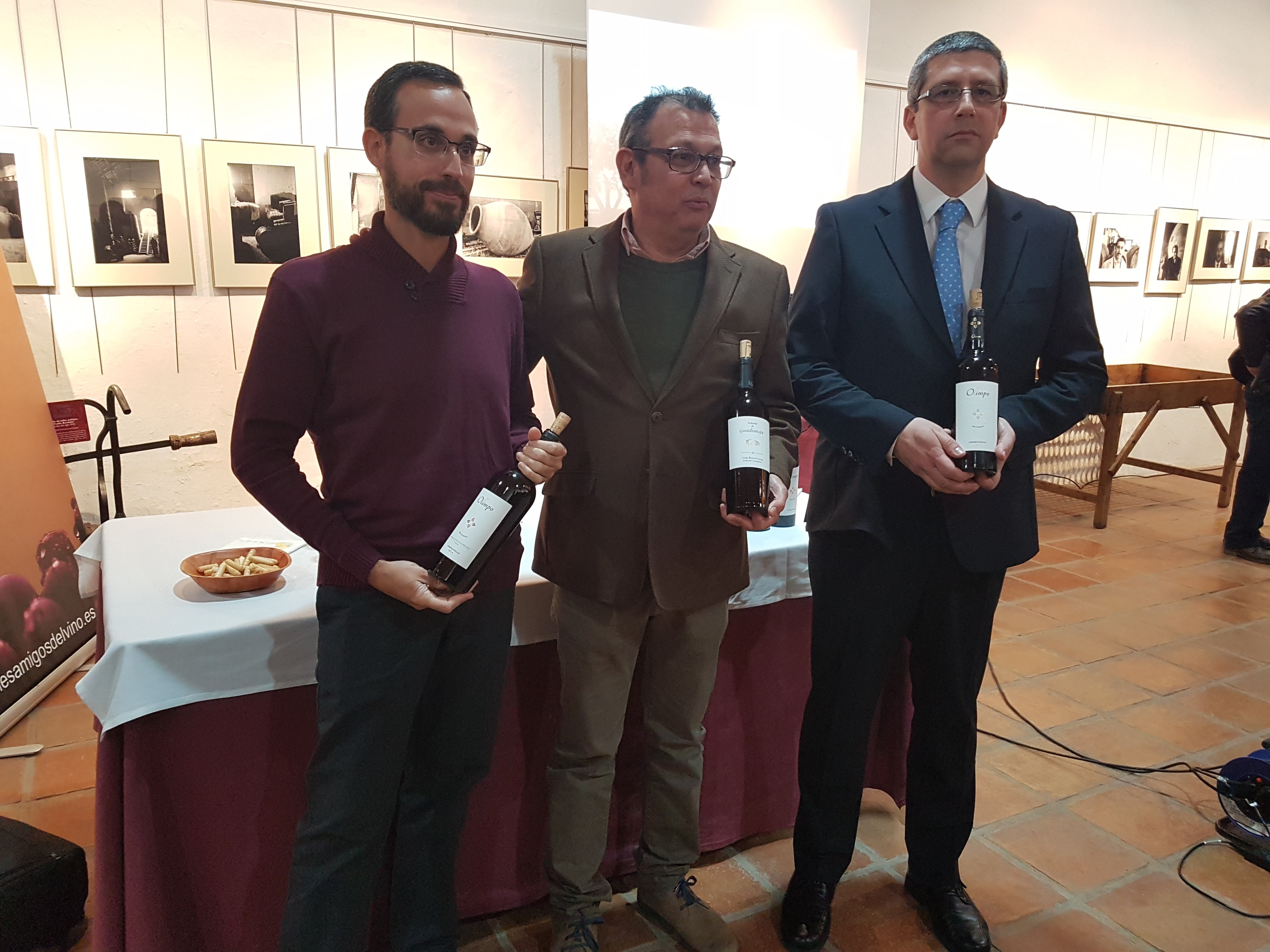 En la foto, de derecha a izquierda: Antonio Camacho, José Luis Villegas y Roberto Laguna En la foto, de derecha a izquierda: Antonio Camacho, José Luis Villegas y Roberto Laguna