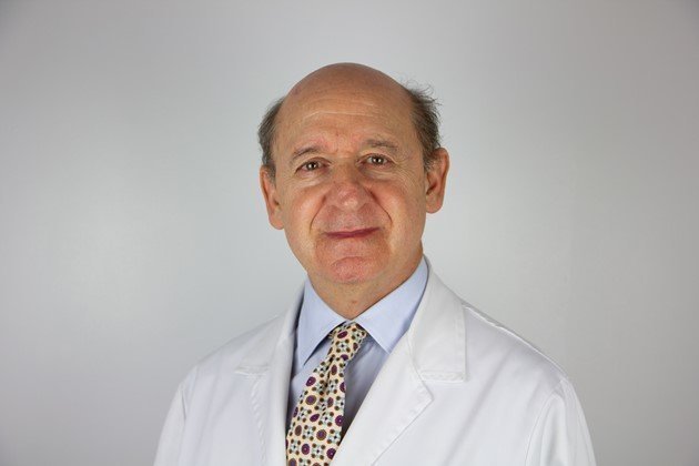 Alfonso Martínez de Carneros, médico valdepeñero Alfonso Martínez de Carneros, médico valdepeñero