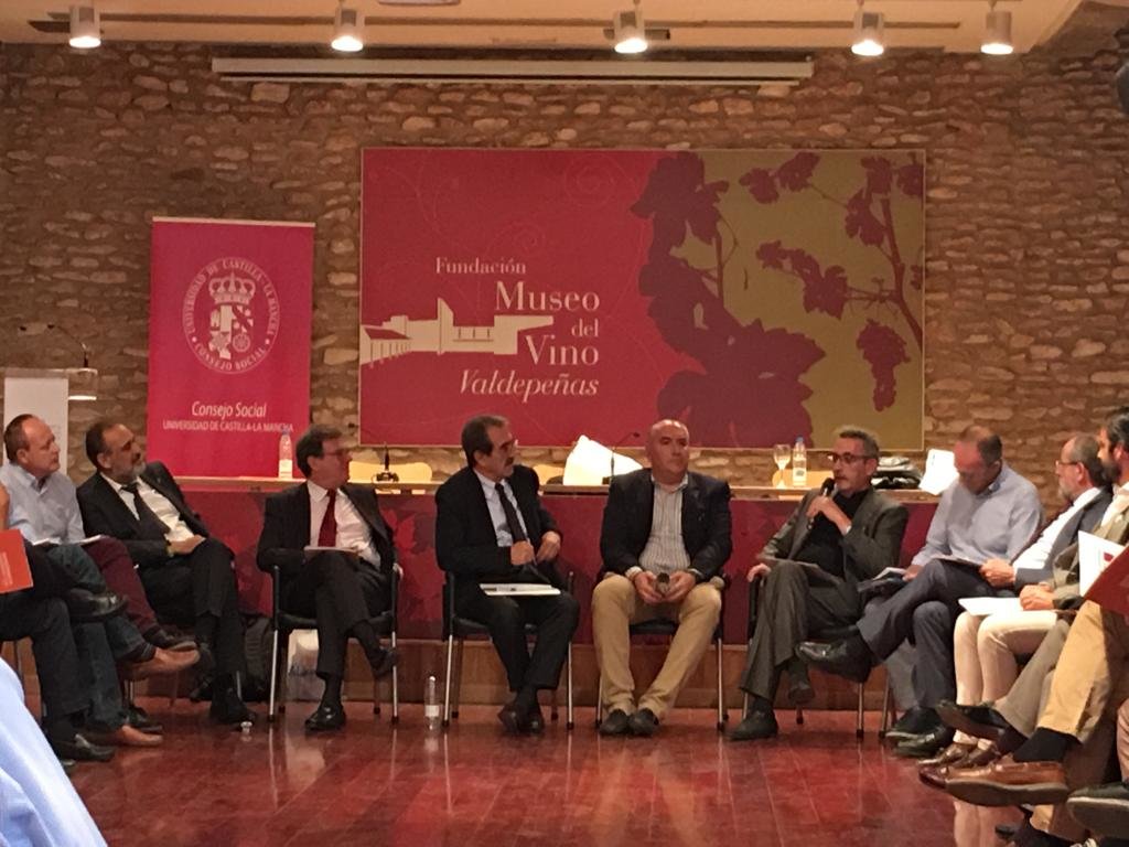 Consejo Social UCLM y empresarios en Valdepeñas