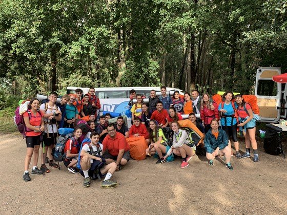 Jóvenes valdepeñeros en el Camino de Santiago con Trinijoven Jóvenes valdepeñeros en el Camino de Santiago con Trinijoven