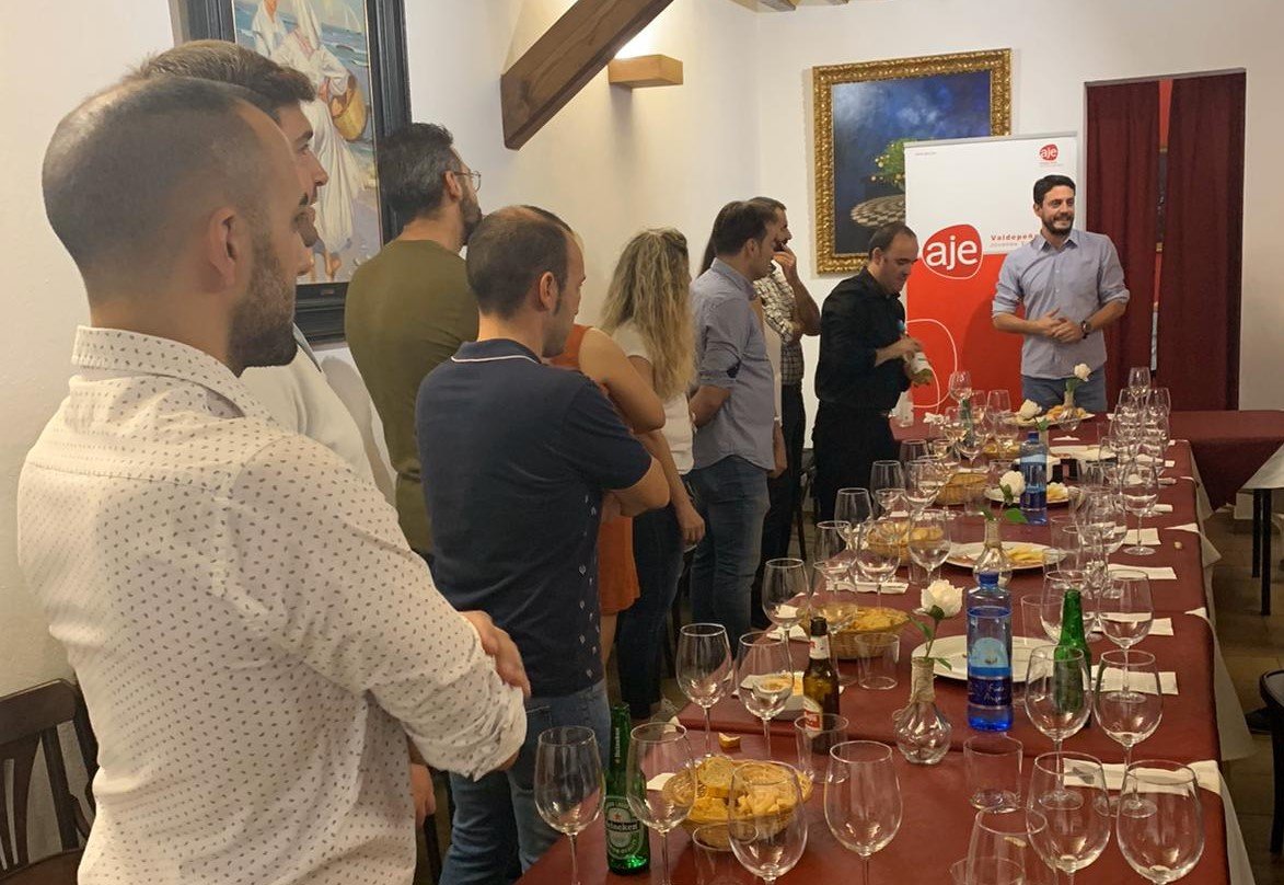 Encuentro de aniversario de AJE Valdepeñas