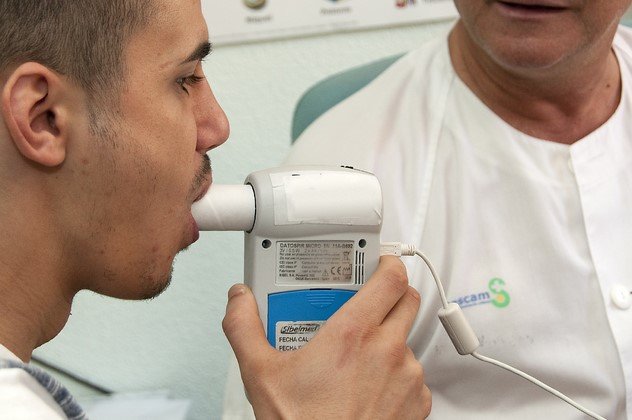 Foto Sanidad. Espirometrías en Atención Primaria Foto Sanidad. Espirometrías en Atención Primaria
