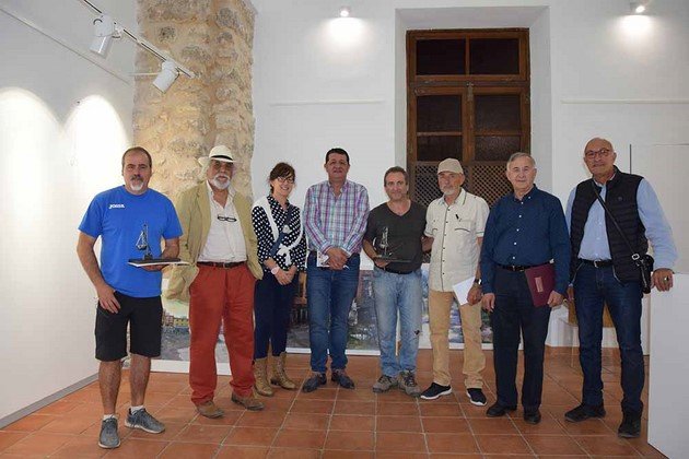 Quintanar Parte del jurado y los tres primeros premios