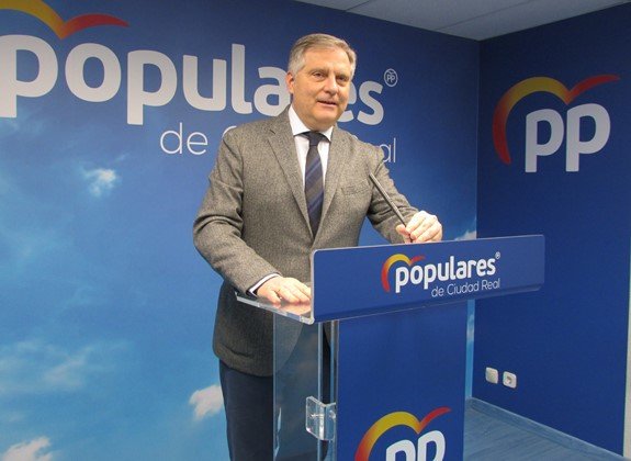 Francisco Cañizares en rueda de prensa Francisco Cañizares en rueda de prensa