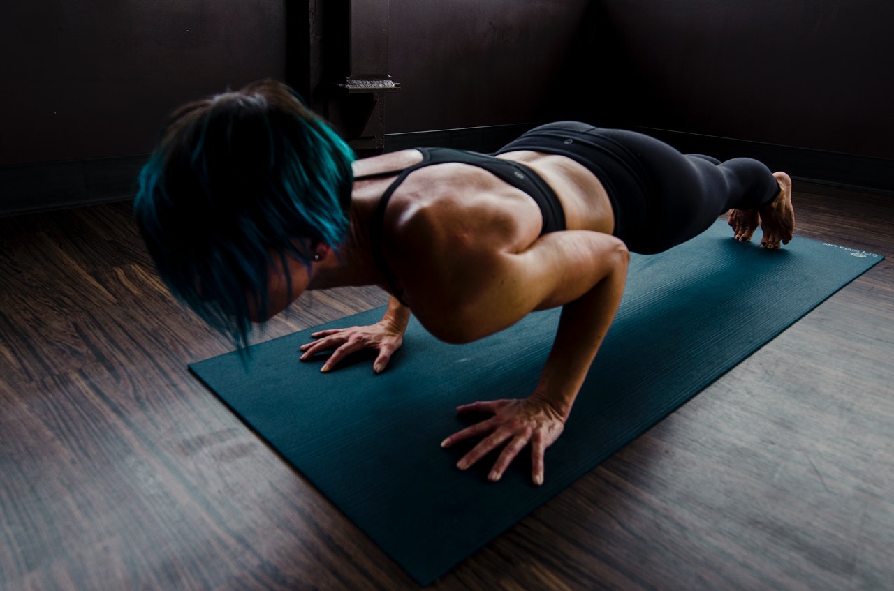 Los mejores ejercicios de cardio para hacer en casa para principiantes