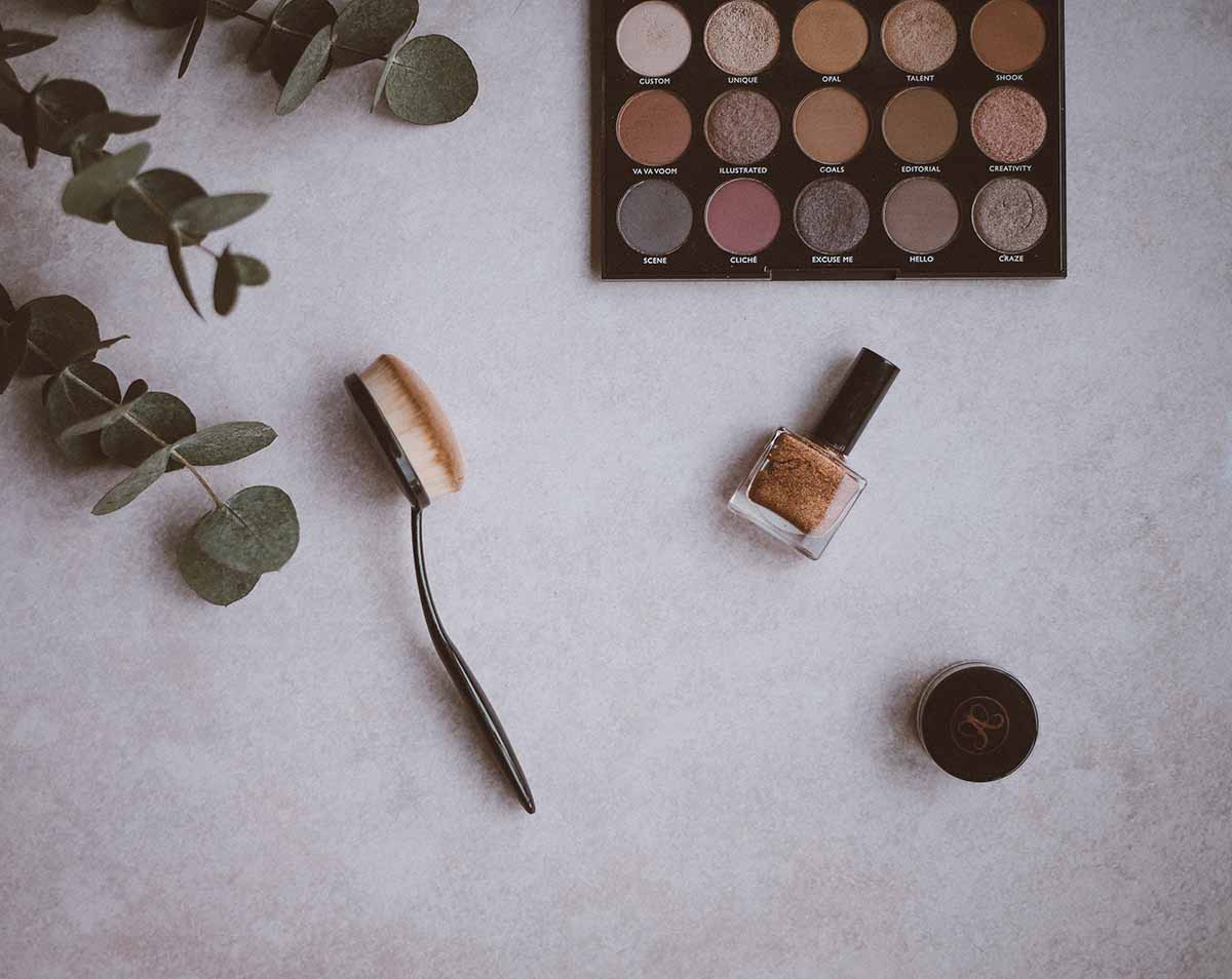 Descubre cuándo te tocará cambiar los cosméticos que caducan Descubre cuándo te tocará cambiar los cosméticos que caducan